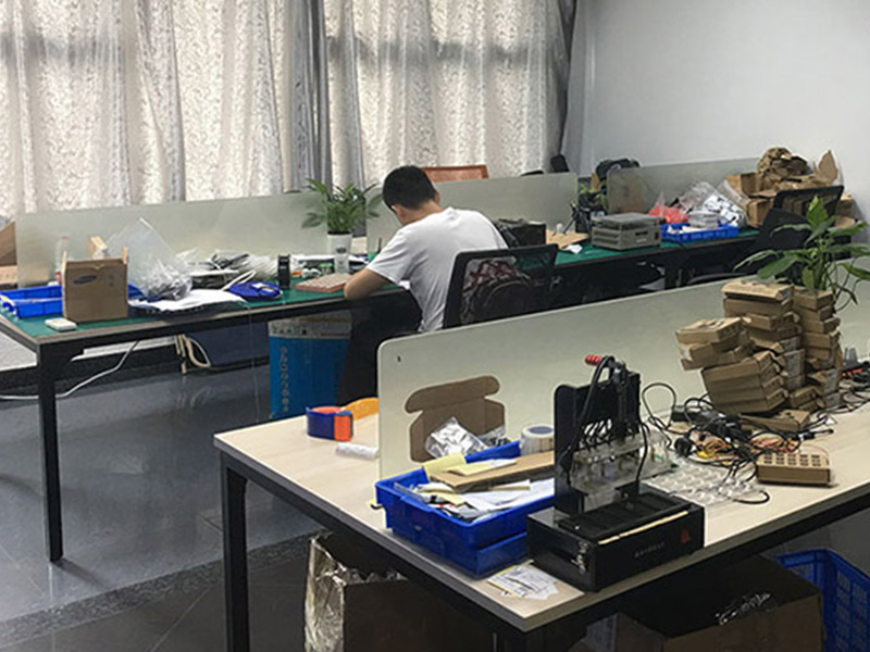 365英国上市集团